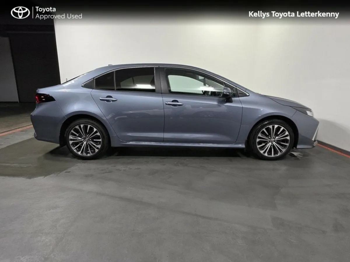 Toyota Corolla COROLLA LUNA SPORT SALOON #126 - GE - Image 3