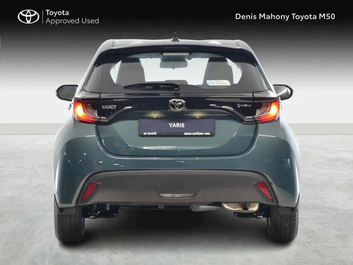 Toyota Yaris Hybrid Luna - Image 4