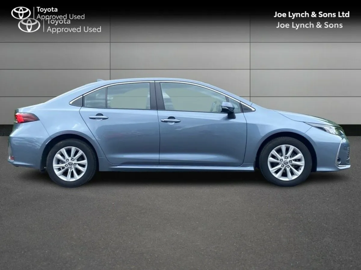Toyota Corolla COROLLA LUNA SALOON - Image 3
