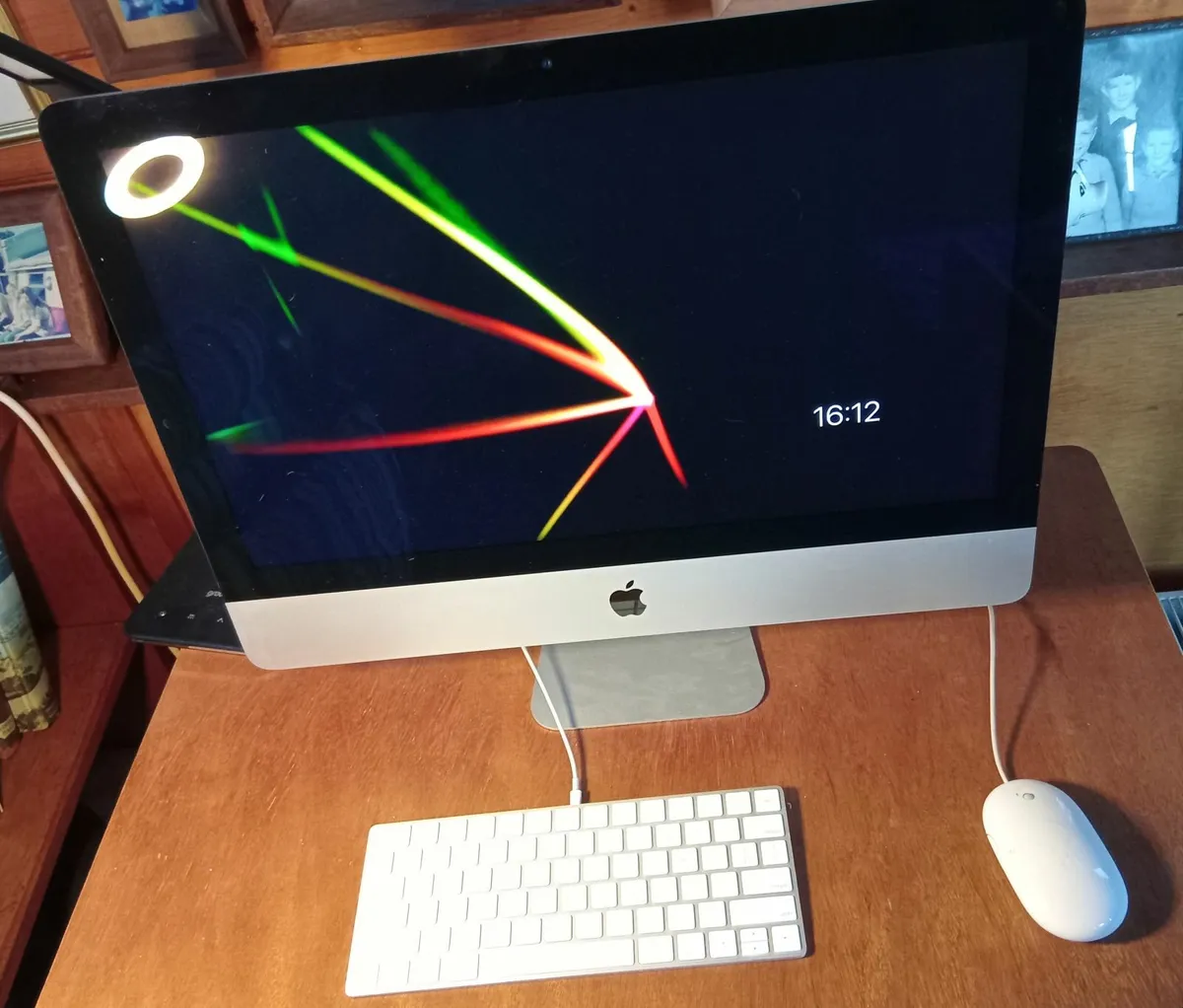 iMac 21.5" OS 12.1 - Image 1