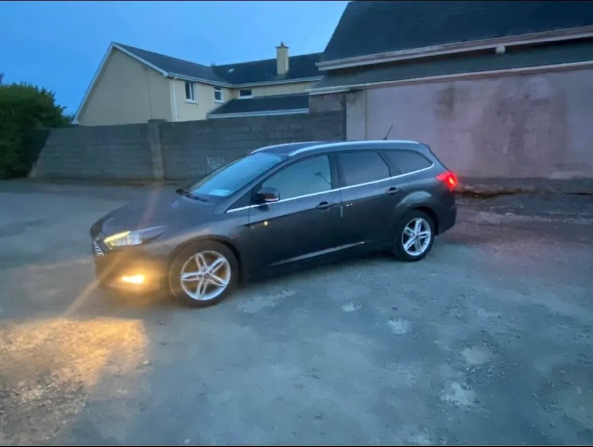 Ford Focus - Image 2