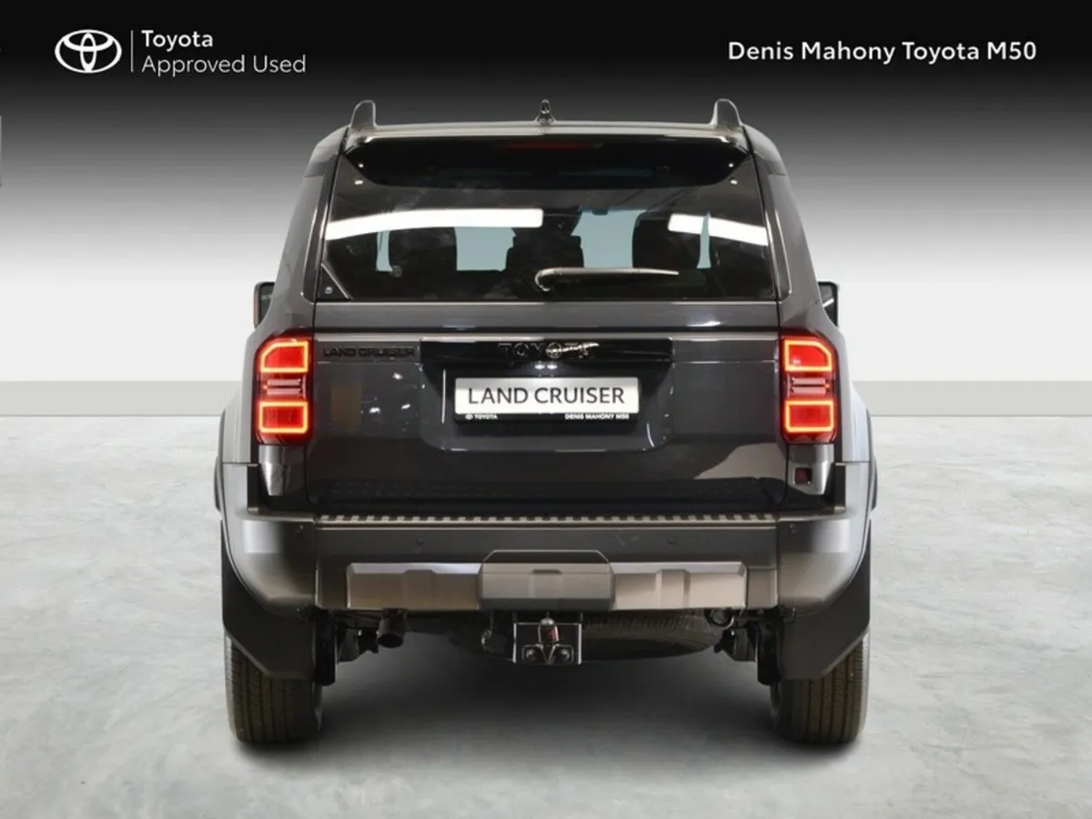 Toyota Land Cruiser Platinum - Image 4