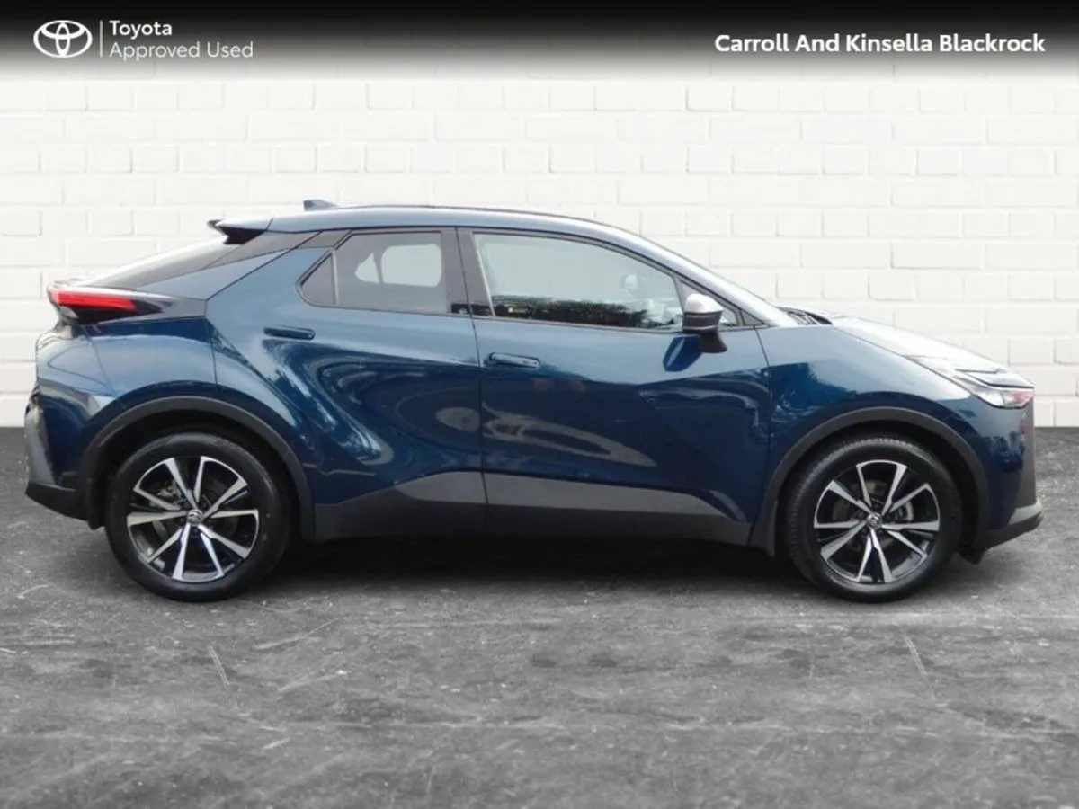Toyota C-HR Hybrid Sport - Image 3