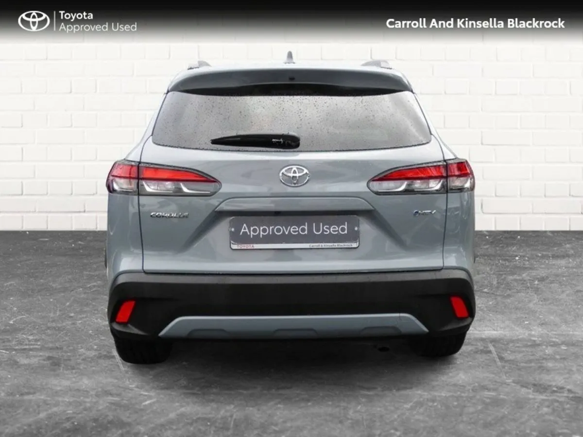 Toyota Corolla Cross Hybrid Sport - Image 4