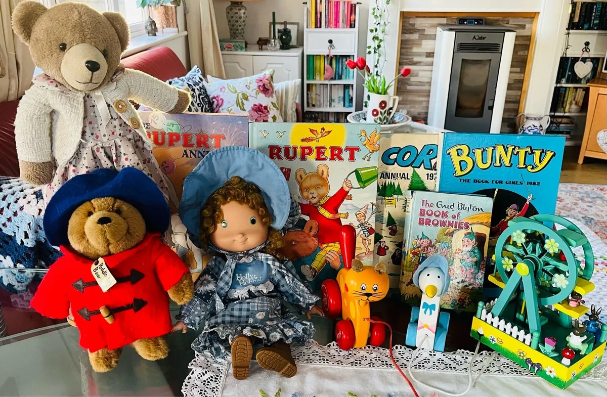 Vintage Toy Package 1 Lot - Image 1