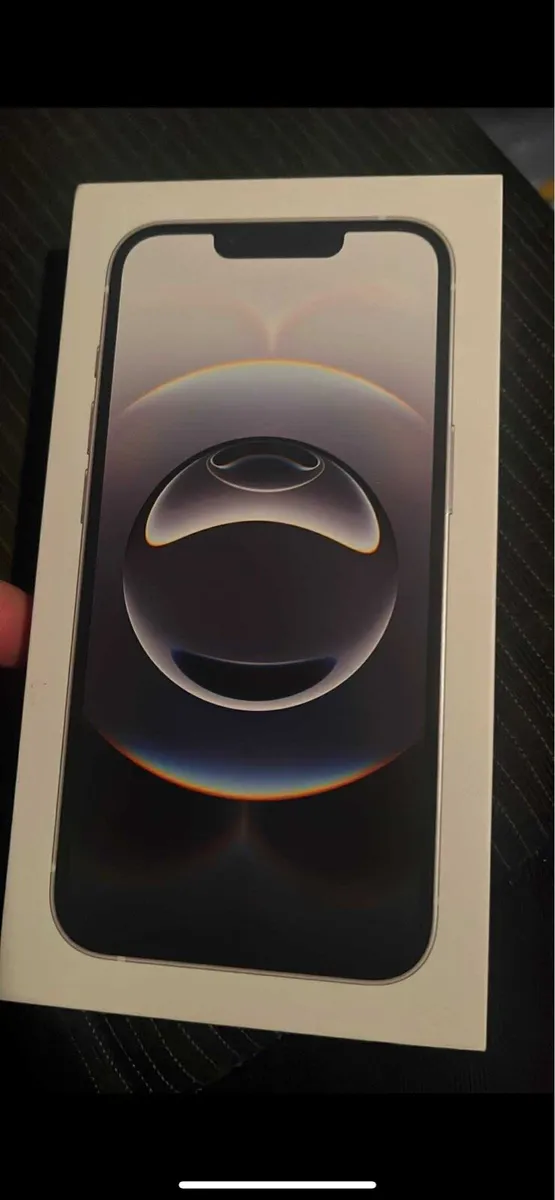 New iPhone 16e - white - Image 1