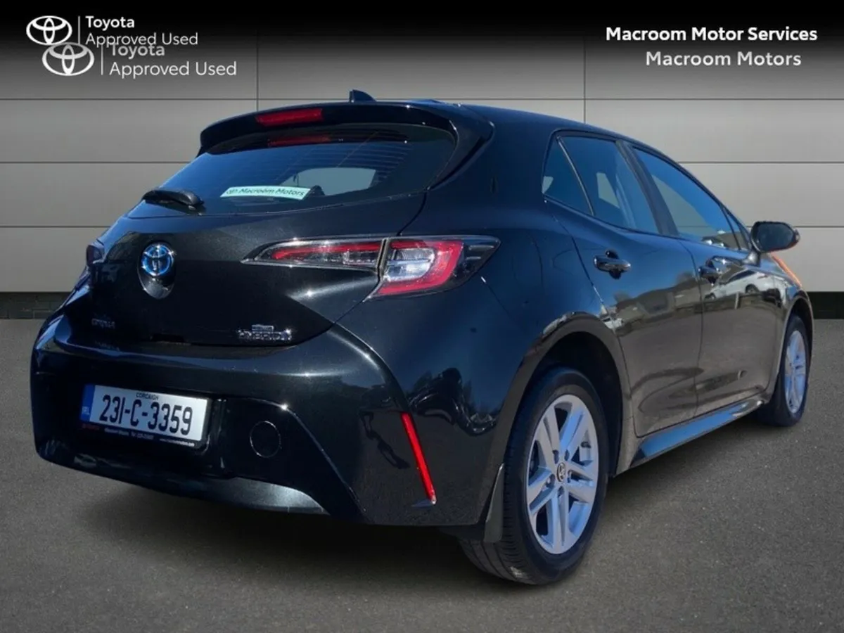 Toyota Corolla BLACK FRIDAY SALE! COROLLA HYBRID L - Image 2