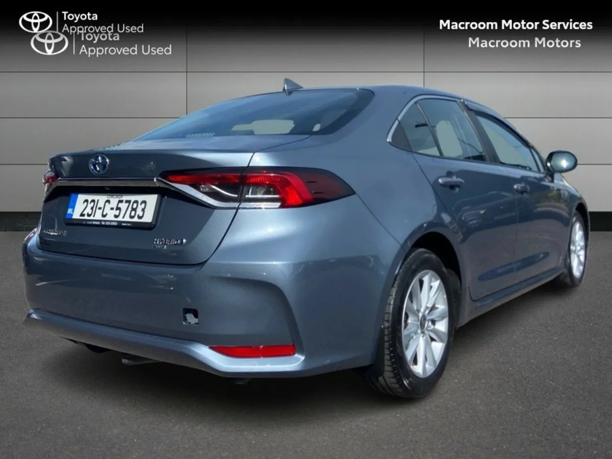 Toyota Corolla BLACK FRIDAY SALE!  LUNA 4DR SALOON - Image 2