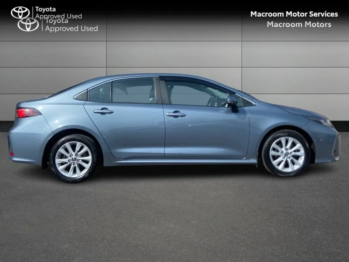 Toyota Corolla BLACK FRIDAY SALE!  LUNA 4DR SALOON - Image 3