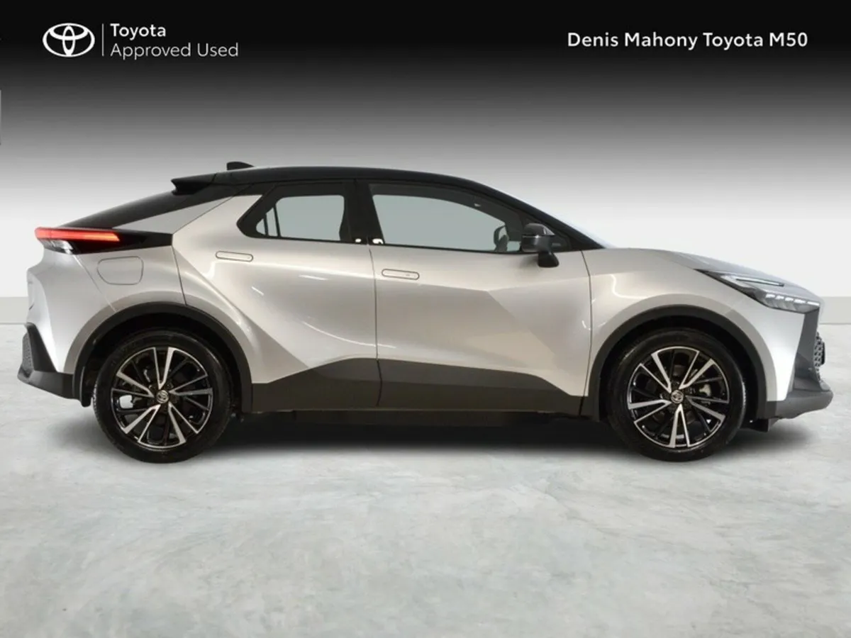 Toyota C-HR Plug-In Hybrid Auto - Image 3
