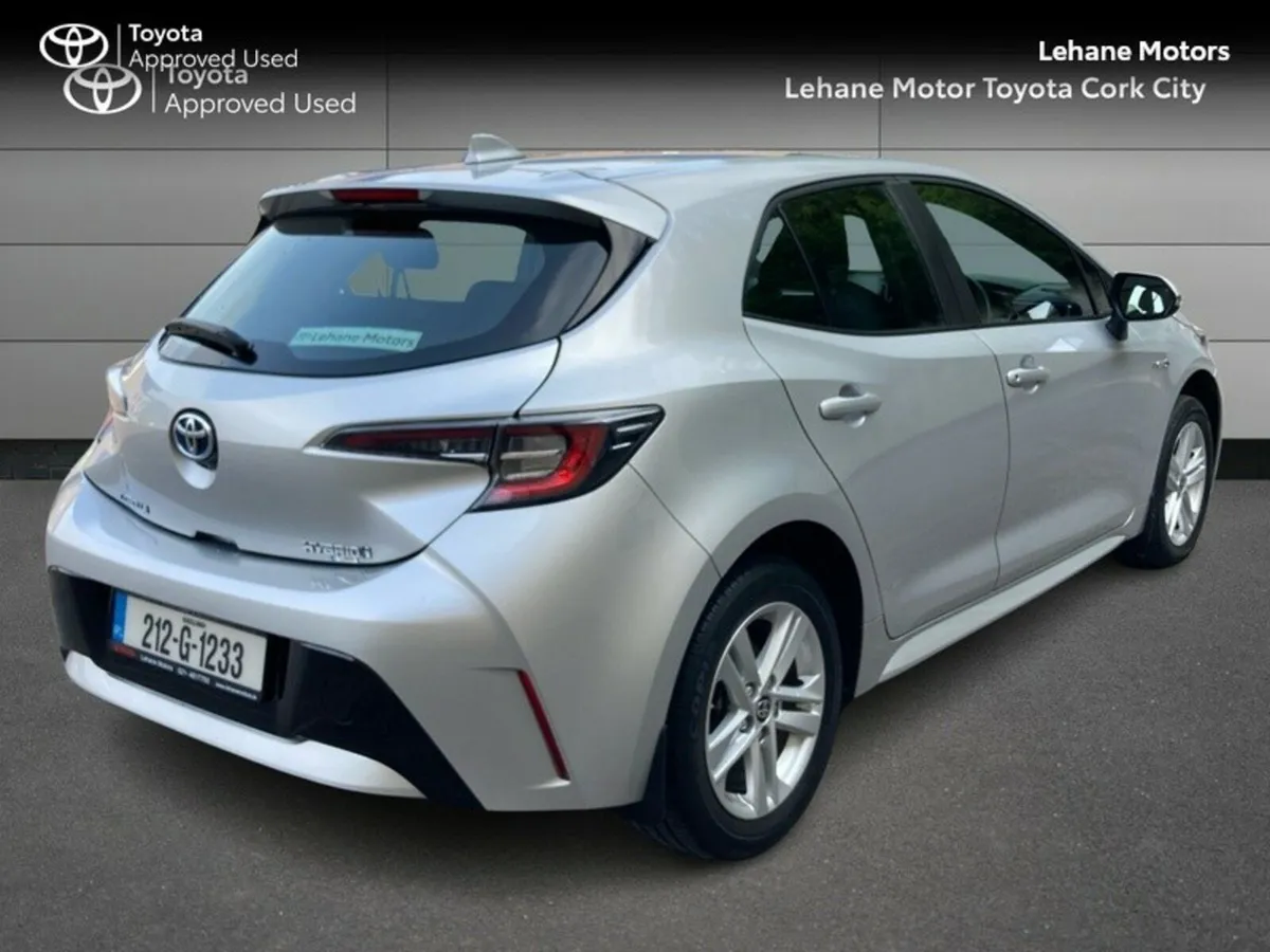 Toyota Corolla HYBRID LUNA H/B 4DR AUTO A - Image 2