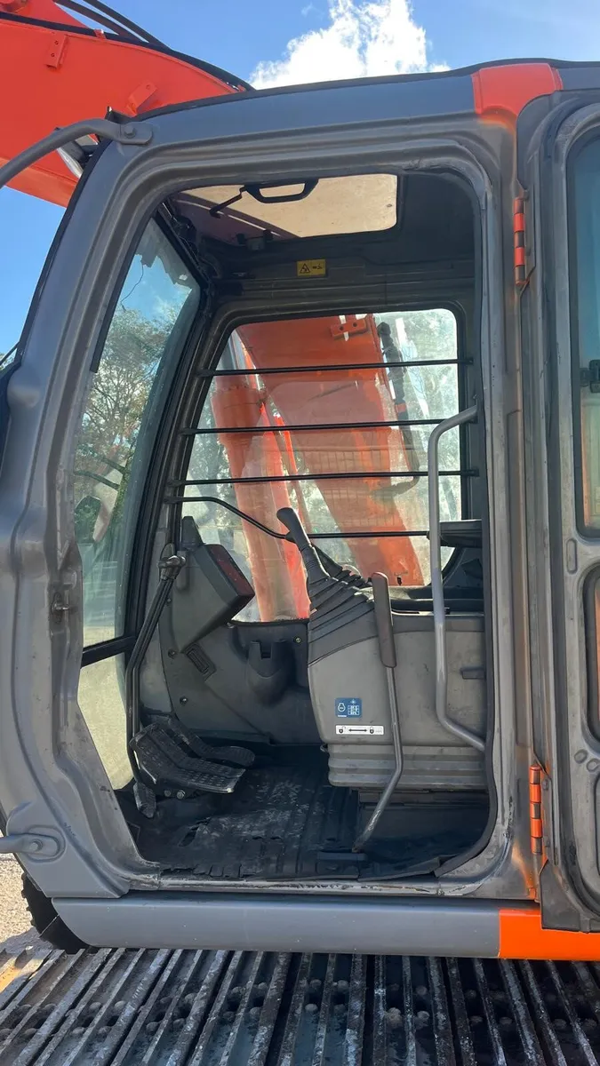 2008 Hitachi ZX 130 LC - Image 2