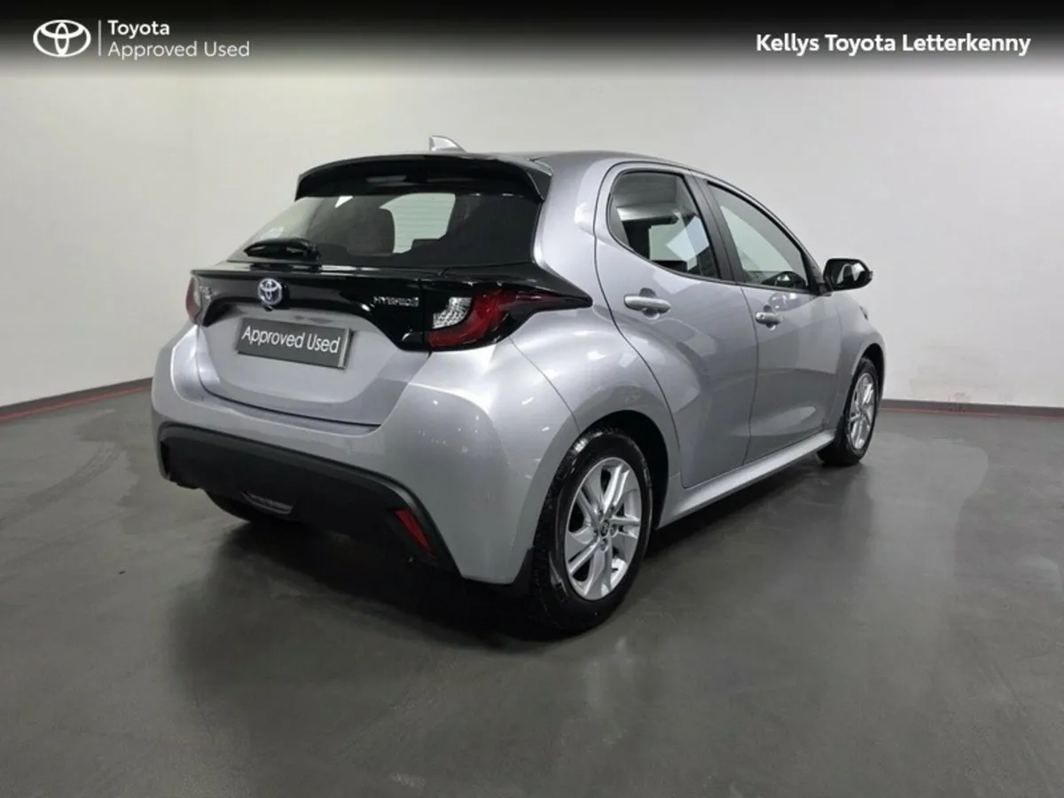 Toyota Yaris YARIS 1.5 HYBRID LUNA #78 - 1 OWNER - - Image 2