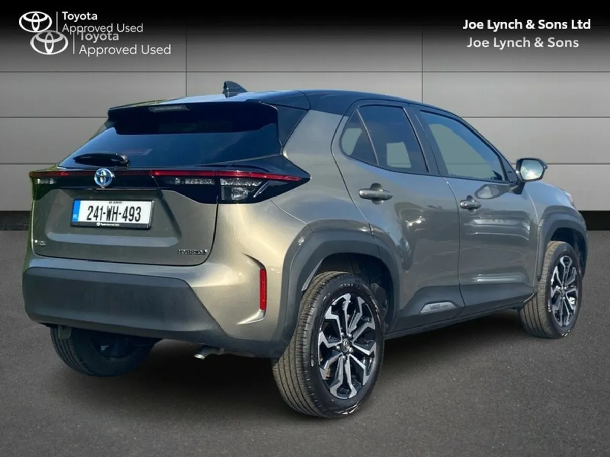 Toyota Yaris Cross YARIS CROSS LUNA SPORT - Image 2