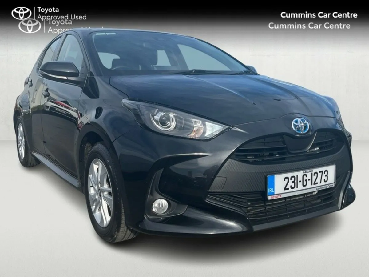 Toyota Yaris 1.5 HYBRID LUNA 5DR AUTO - Image 1