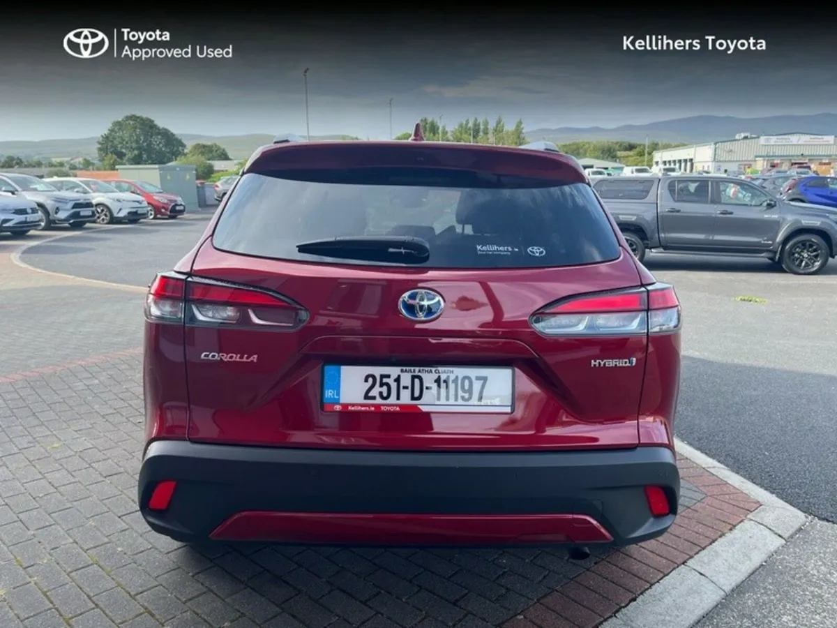 Toyota Corolla Cross HYBRID ELECTRIC SOL 2.0 - Image 4