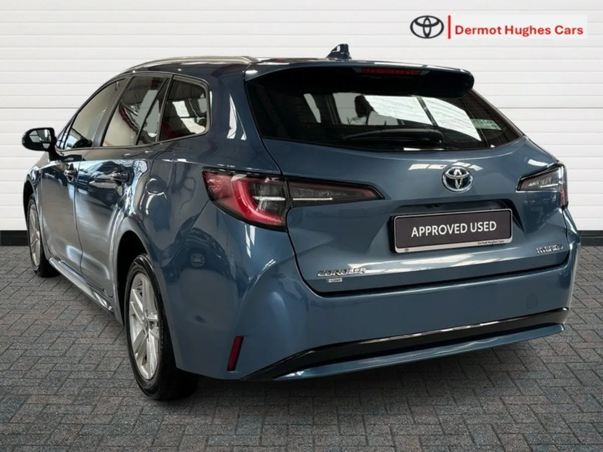 Toyota Corolla HYBRID LUNA TS AUTO - Image 2