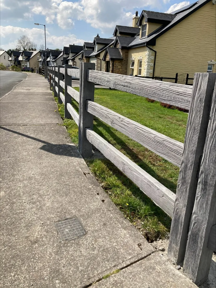 Concrete fencing - Image 3