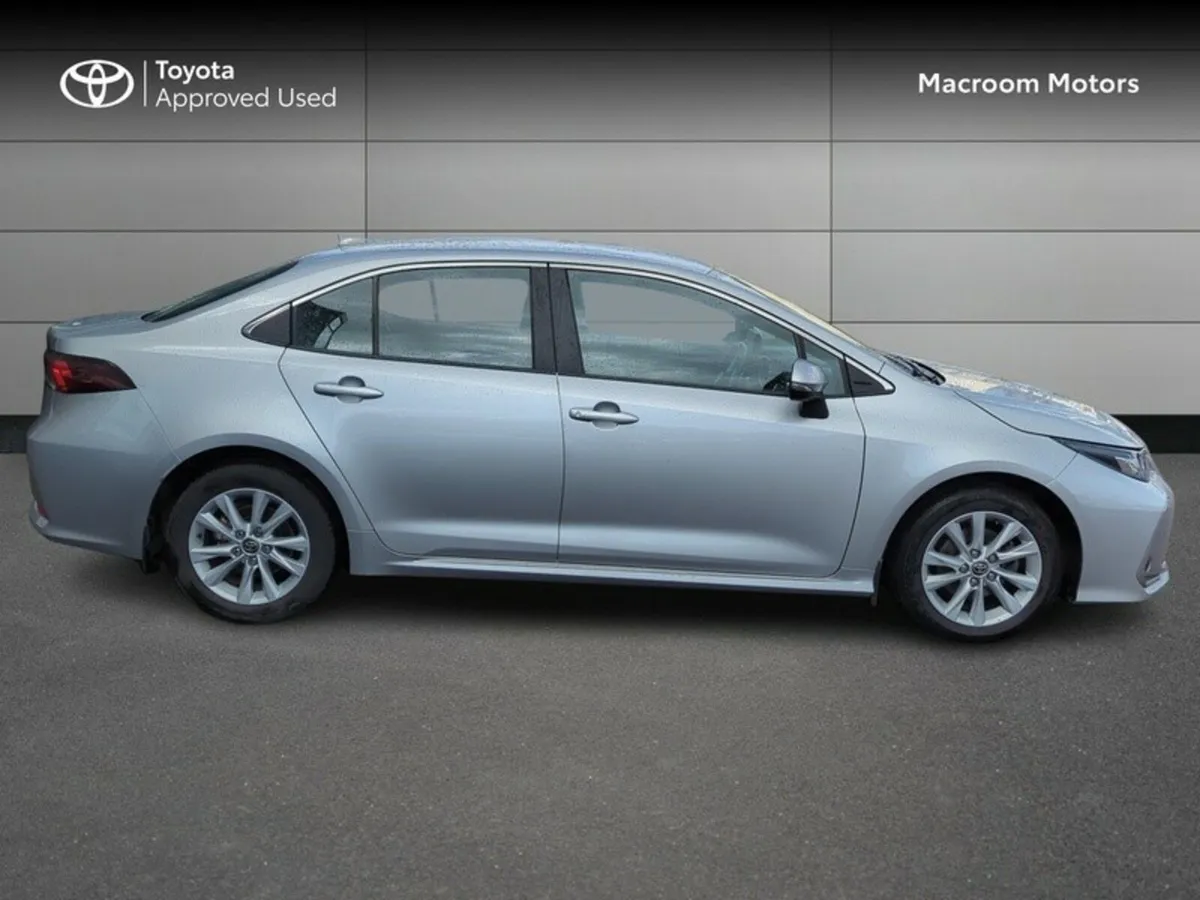 Toyota Corolla END OF YEAR CLEARANCE SALE!!!  LUNA - Image 3