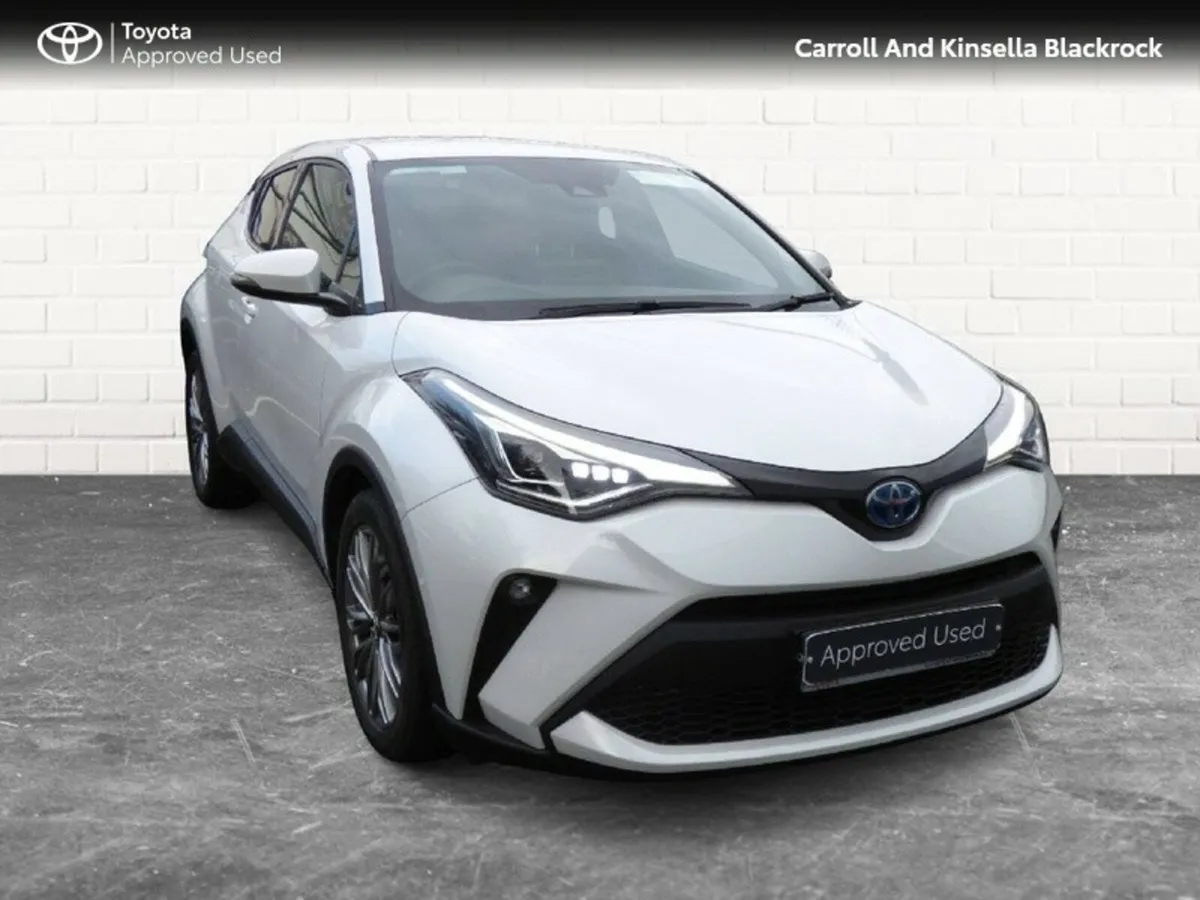 Toyota C-HR Hybrid Sol - Image 1