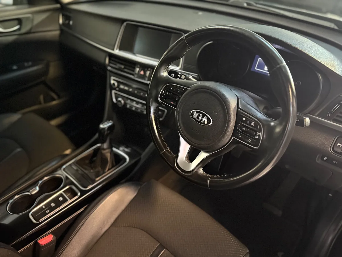 Kia Optima 2017. 1.7 EX - Image 3