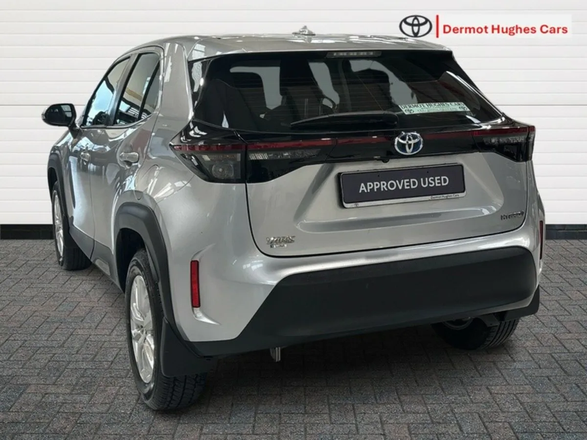 Toyota Yaris Cross LUNA HYBRID 4DR AUTO - Image 2