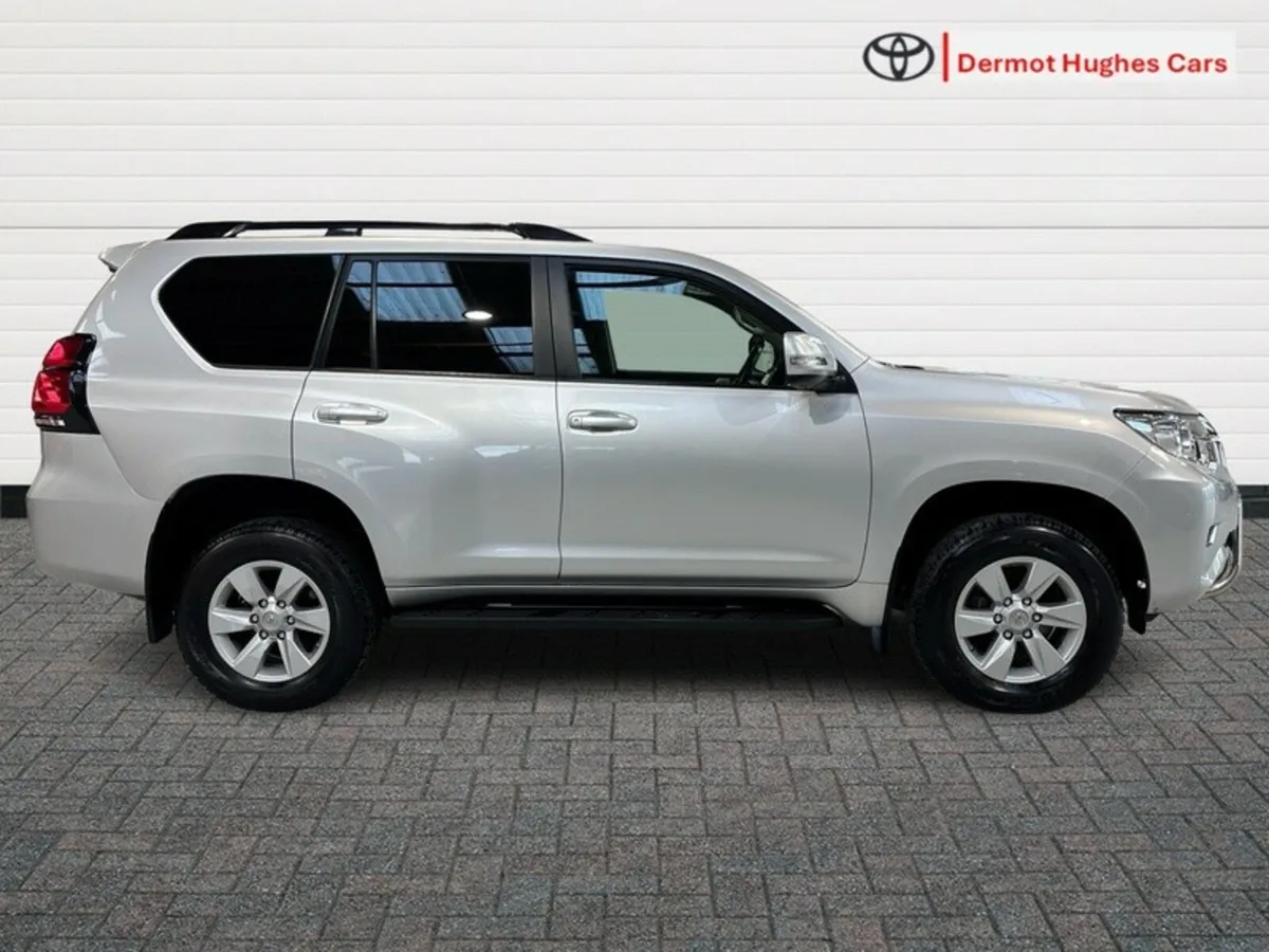 Toyota Land Cruiser LWB COMMERCIAL 4DR - Image 3