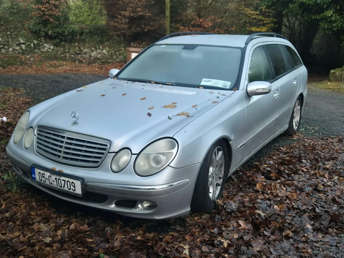 Mercedes-Benz E-Class kompressor 2005 7 seater - Image 1