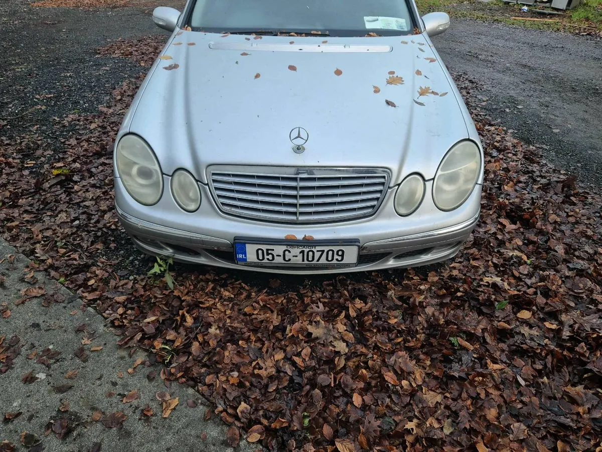 Mercedes-Benz E-Class kompressor 2005 7 seater - Image 4