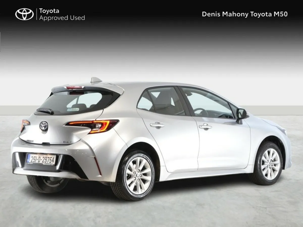 Toyota Corolla Luna Hybrid Auto - Image 2