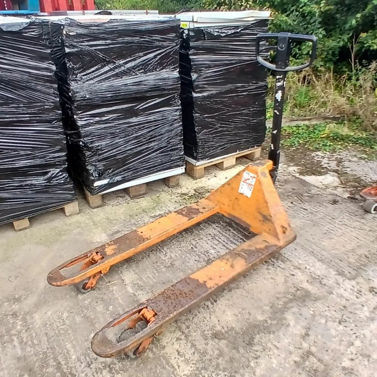 Used Pallet Trucks (ref:PT05) - Image 4