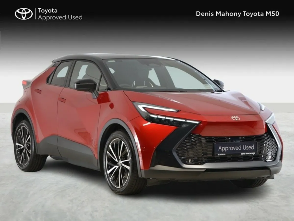 Toyota C-HR SOL Plugin Hybrid - Image 1