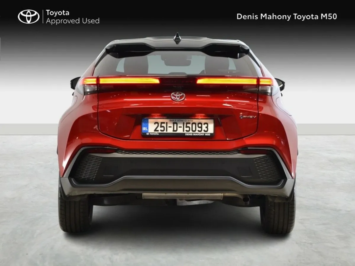 Toyota C-HR SOL Plugin Hybrid - Image 4