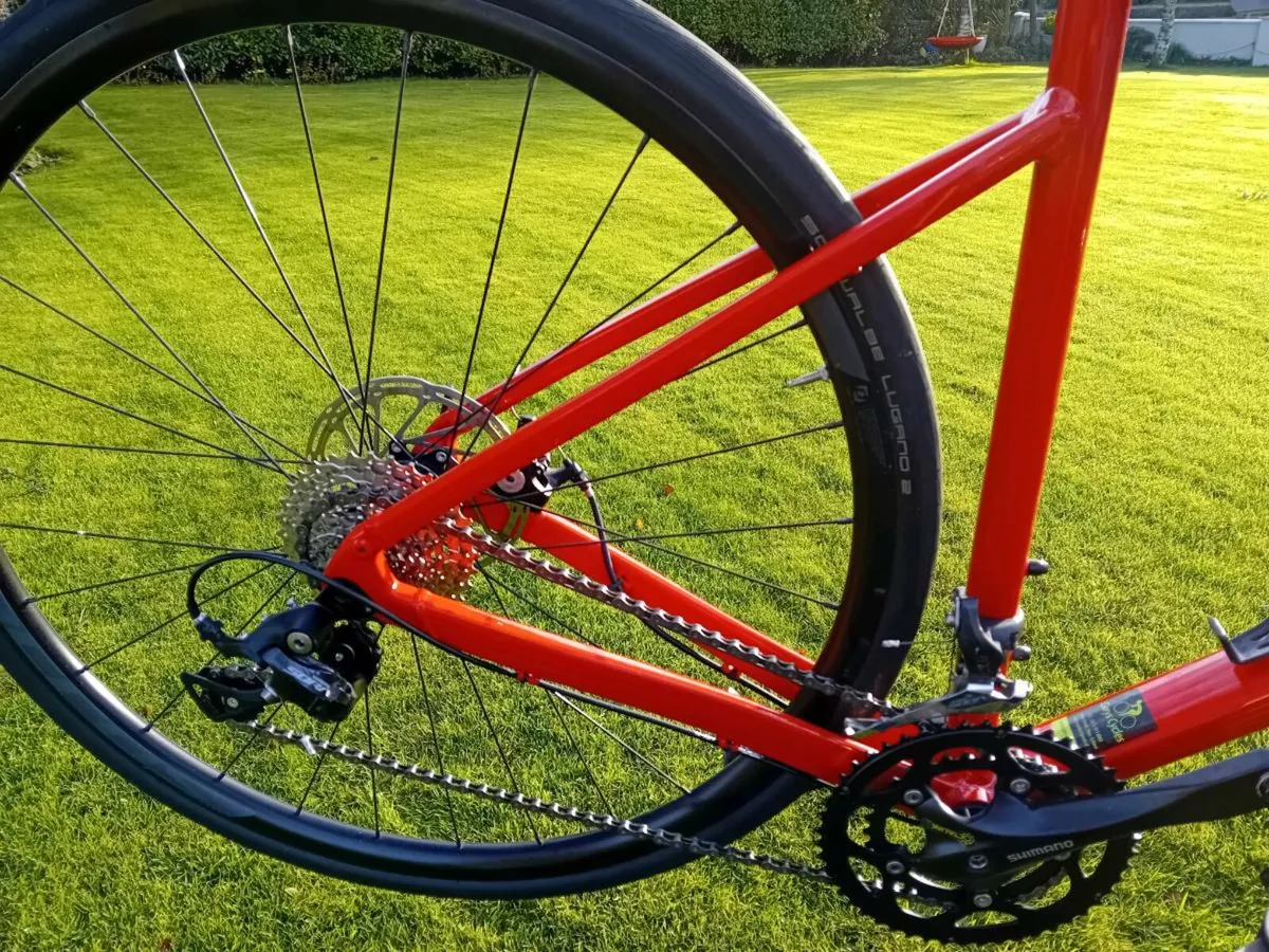 Scott Addict30 Gravel Bike - Image 2