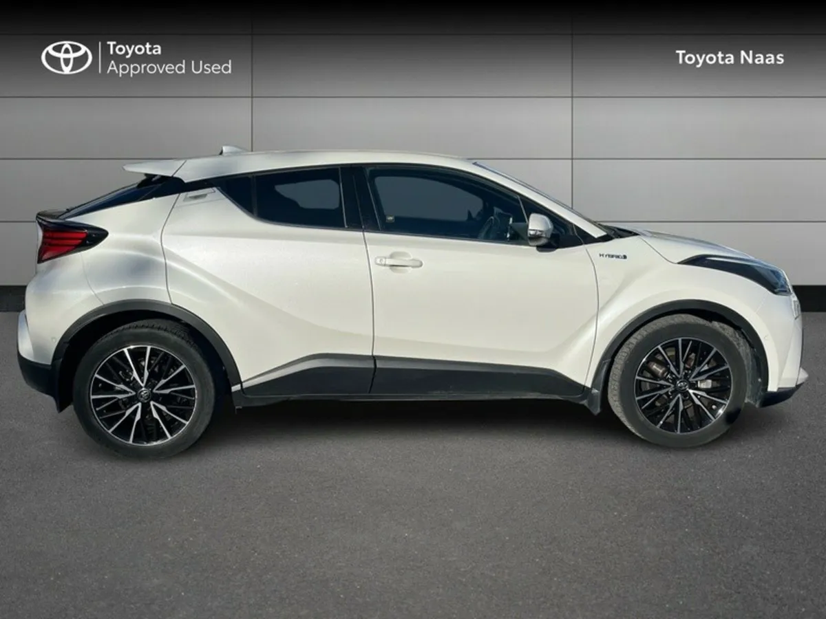 Toyota C-HR 1.8 HYBRID SOL 4DR A AUTO - Image 3