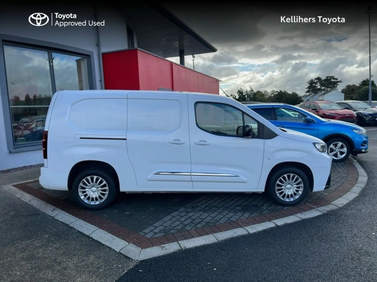 Toyota Proace City CITY 1.5 GX LWB - Image 3