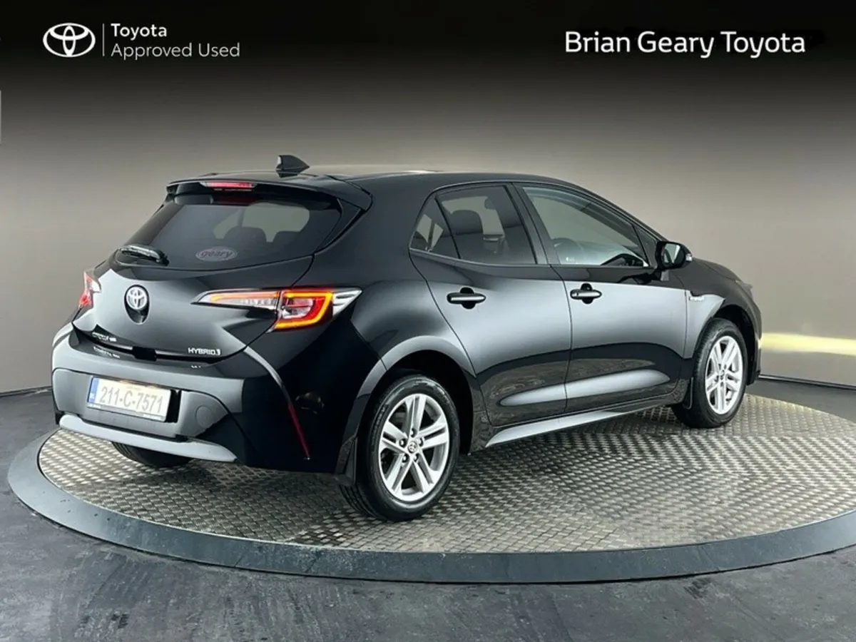 Toyota Corolla HYBRID LUNA H/B - Image 2