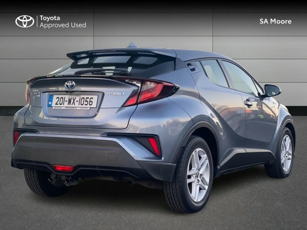 Toyota C-HR HYBRID LUNA - Image 2