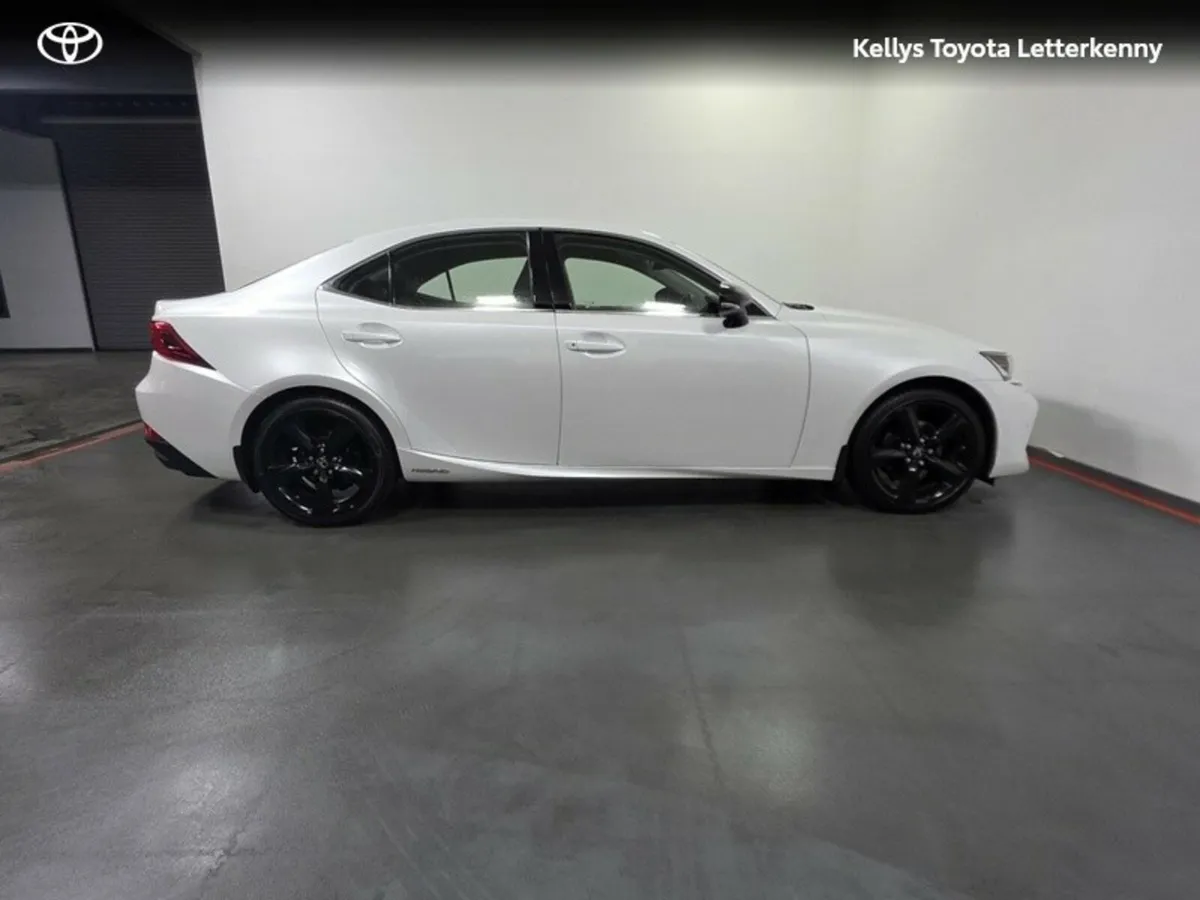 Lexus IS 300H SPORT E6 4 DOHC #144 - Image 3