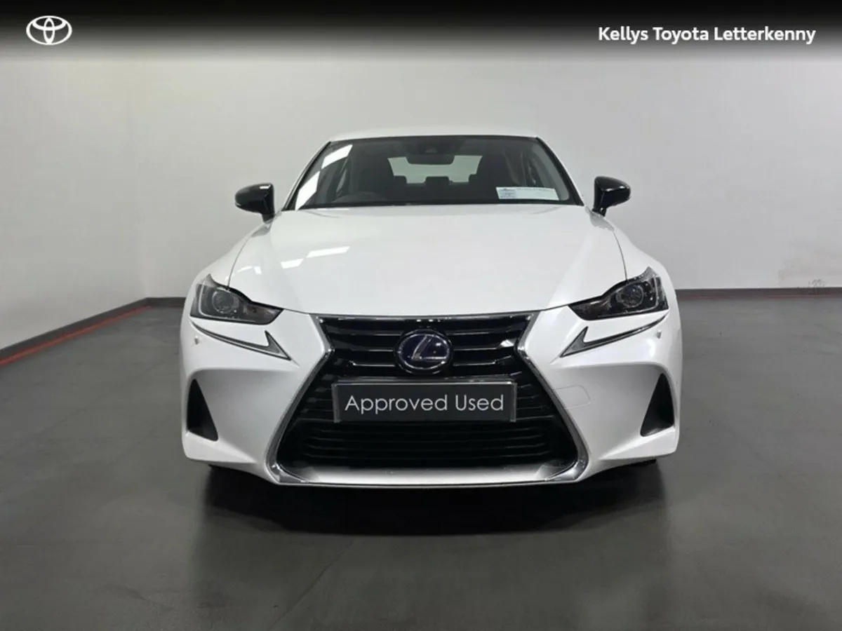 Lexus IS 300H SPORT E6 4 DOHC #144 - Image 4