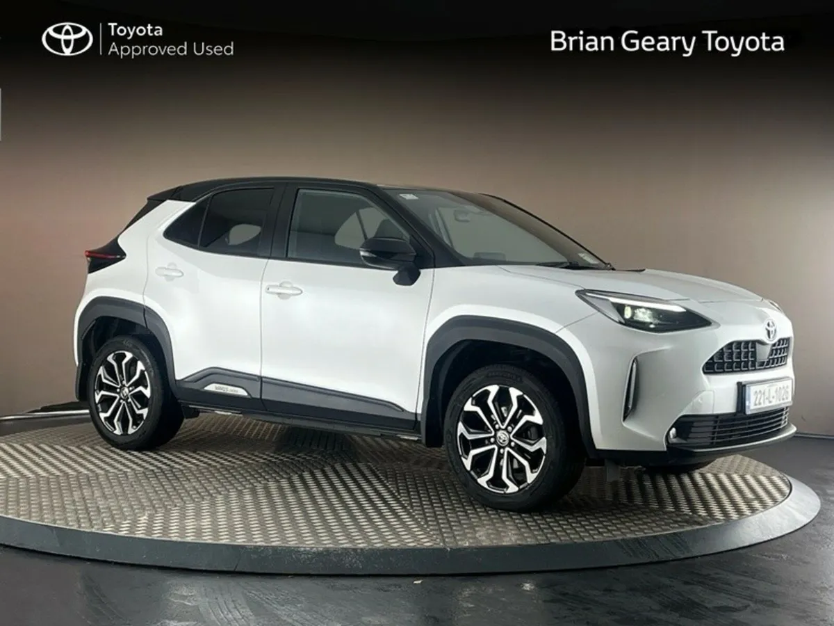 Toyota Yaris Cross HYBRID LUNA SPORT - Image 1
