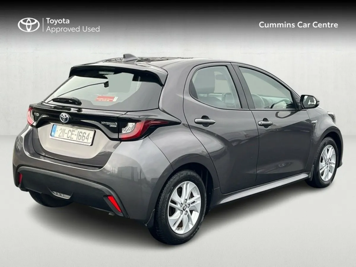Toyota Yaris HYBRID LUNA 4DR AUTO - Image 2