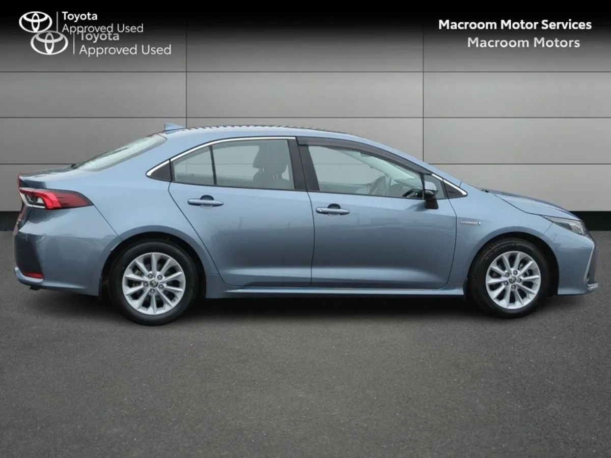 Toyota Corolla END OF YEAR CLEARANCE SALE! HYB LUN - Image 3