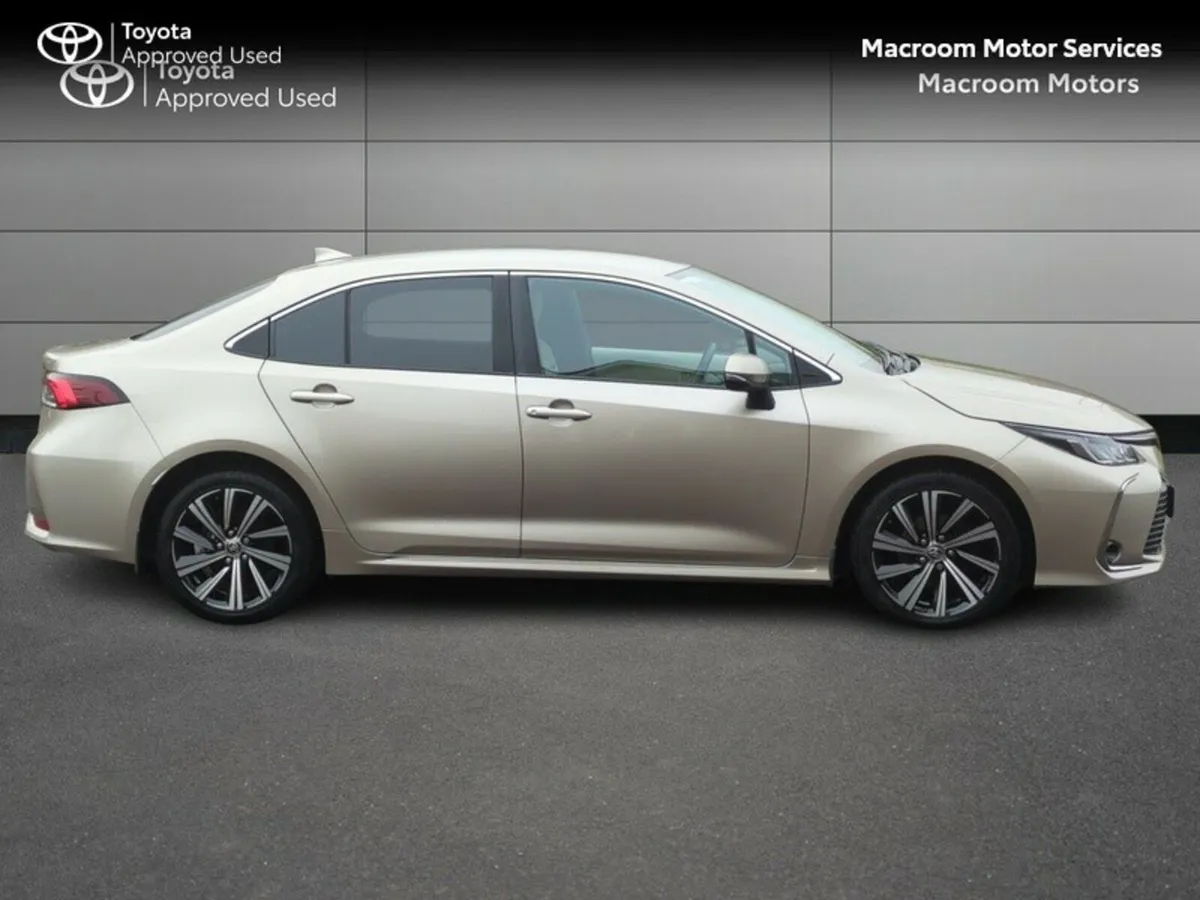 Toyota Corolla BLACK FRIDAY SALE! HYBRID LUNA SP S - Image 3