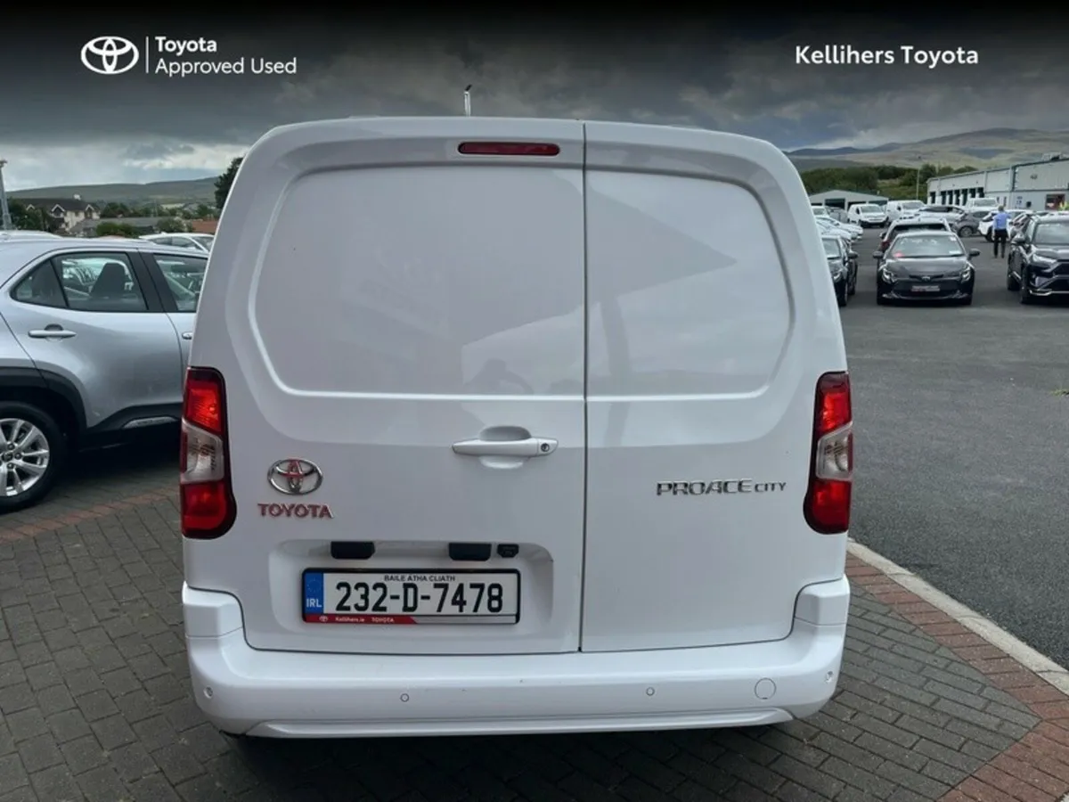 Toyota Proace City 1.5 GX SWB 1000KG 3DR - Image 4