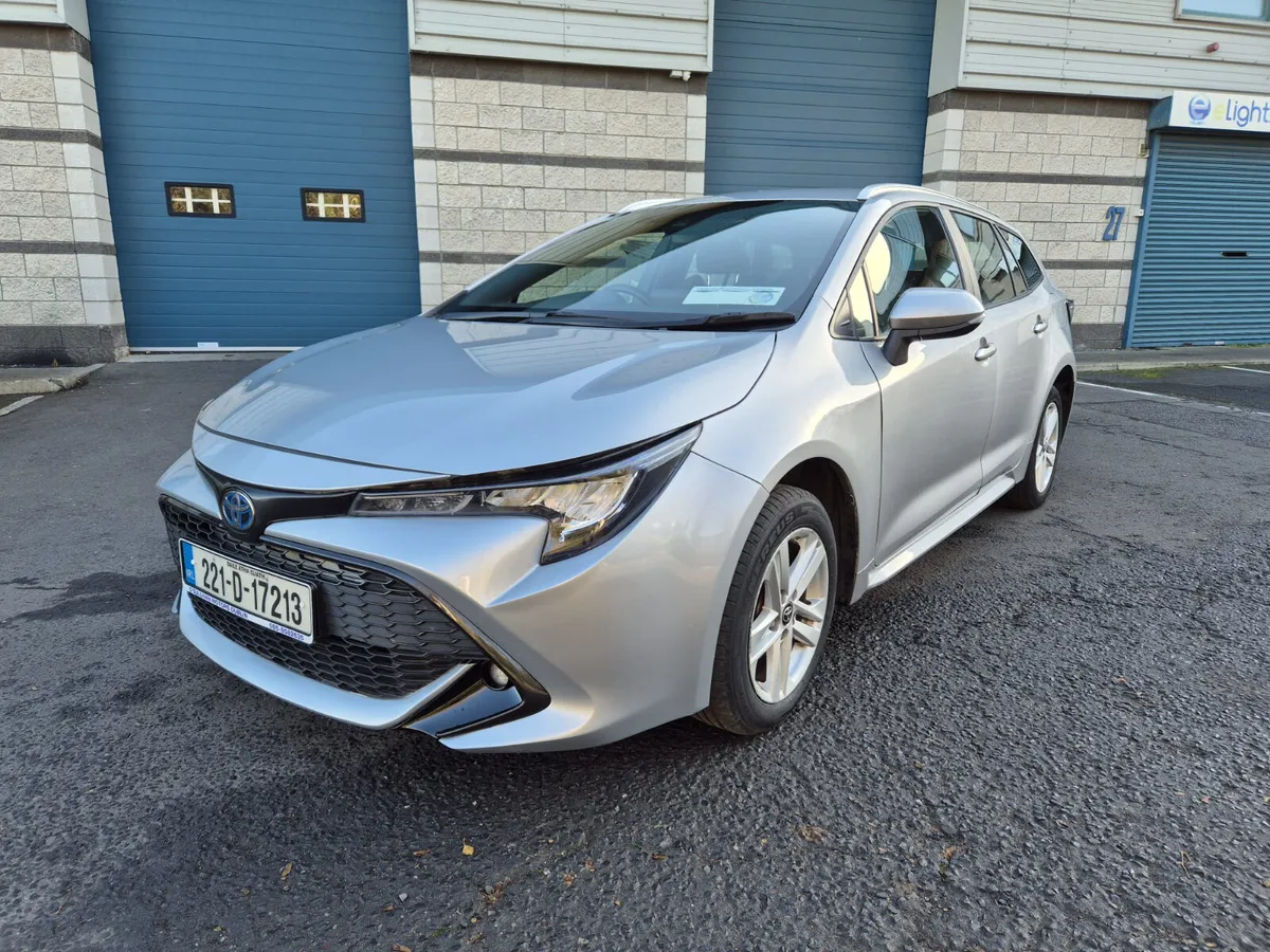 TOYOTA COROLLA / 2022 / IRISH CAR / HYBRID / AUTO - Image 1