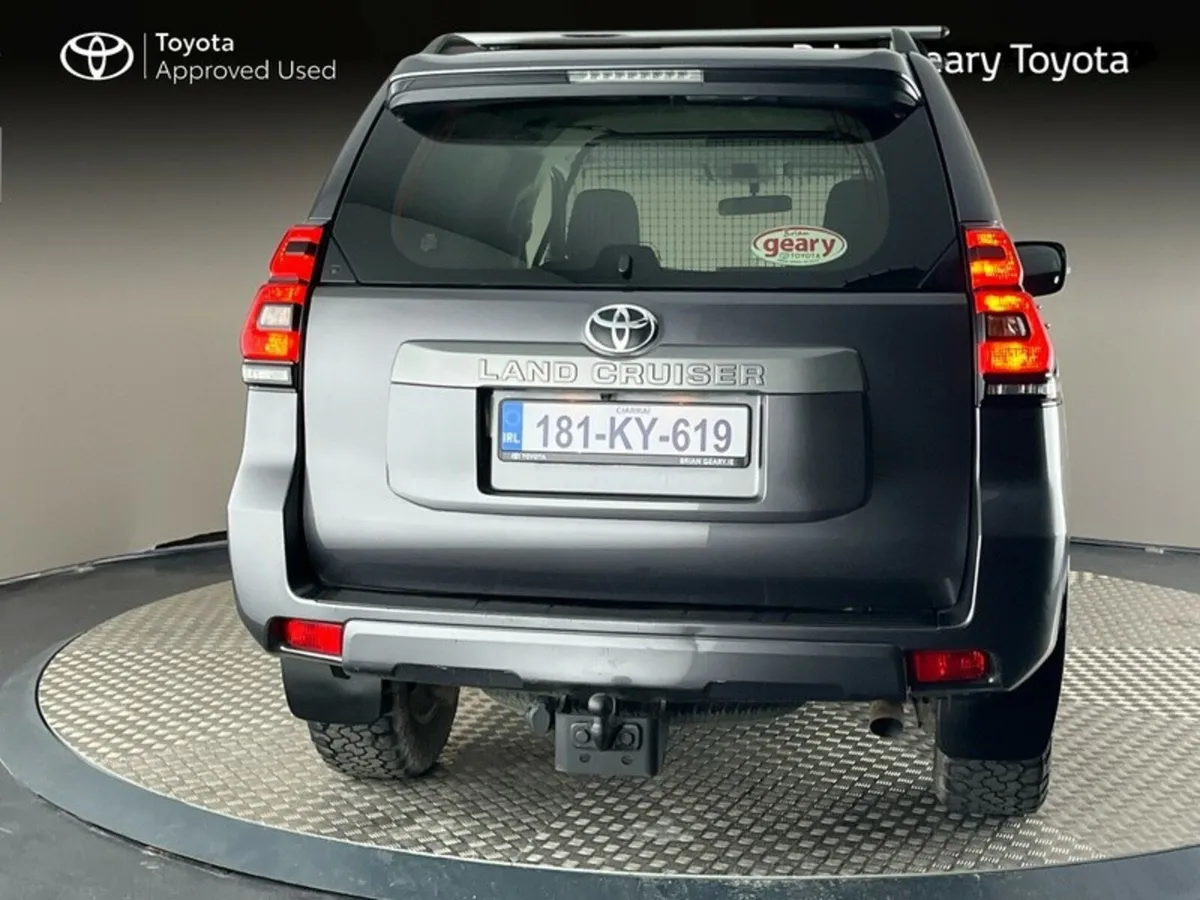 Toyota Land Cruiser LWB GX COMM - Image 4