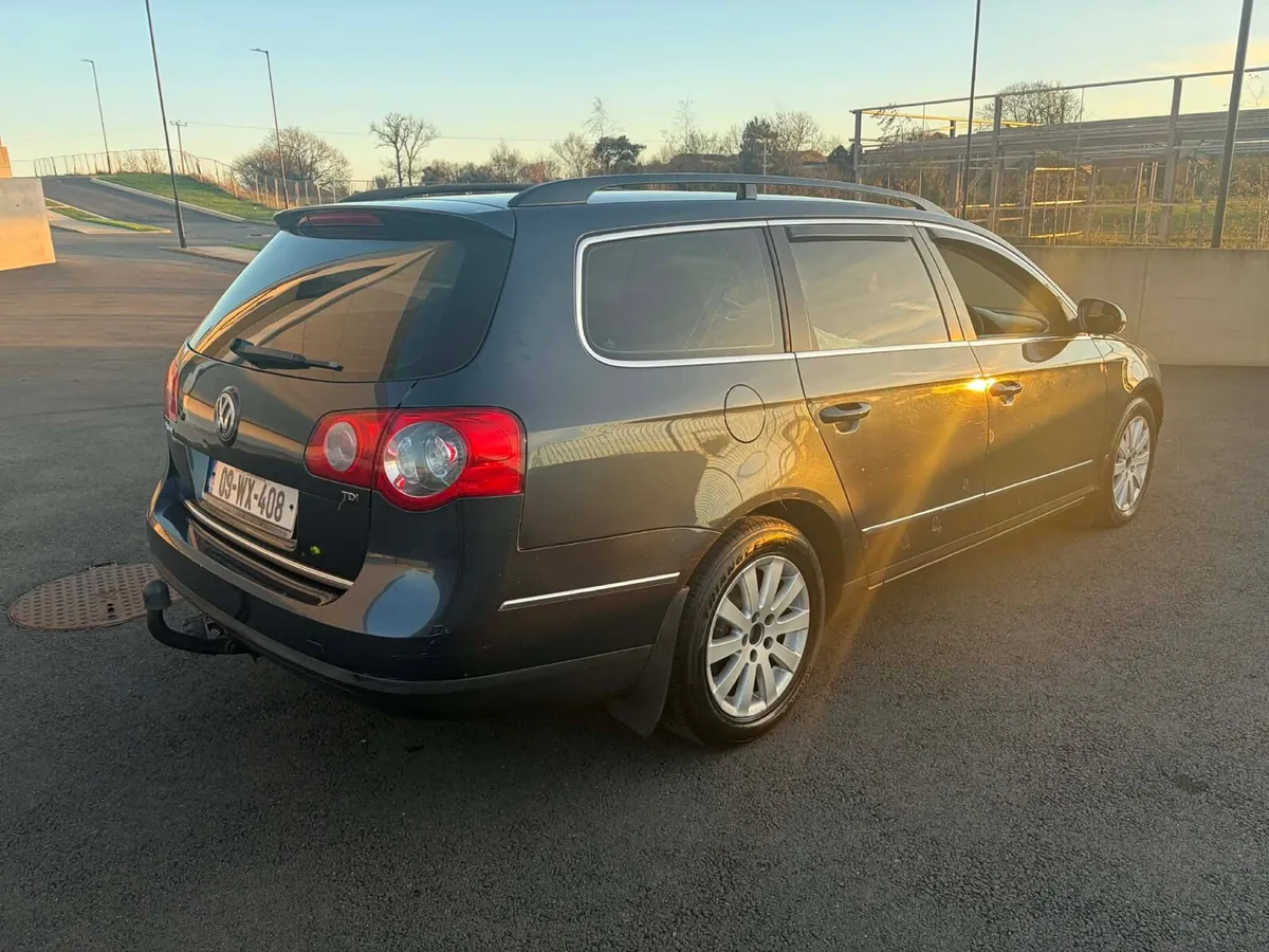 2009 VW PASSAT - Image 4