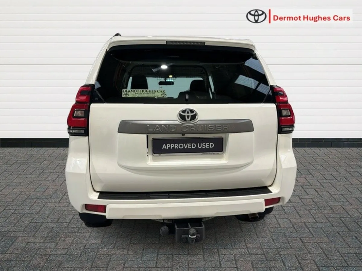 Toyota Land Cruiser LWB COMM - Image 4