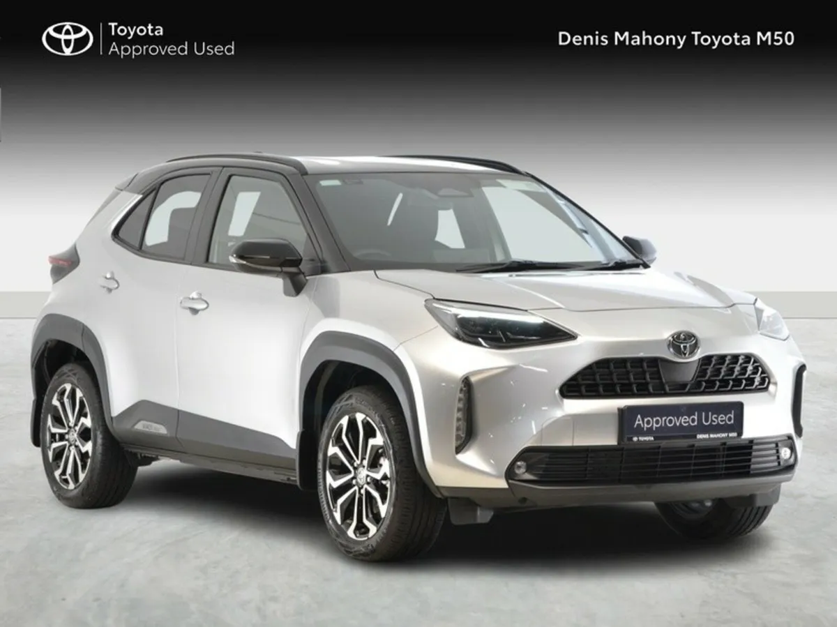 Toyota Yaris Cross Luna Sport Hybrid Auto - Image 1